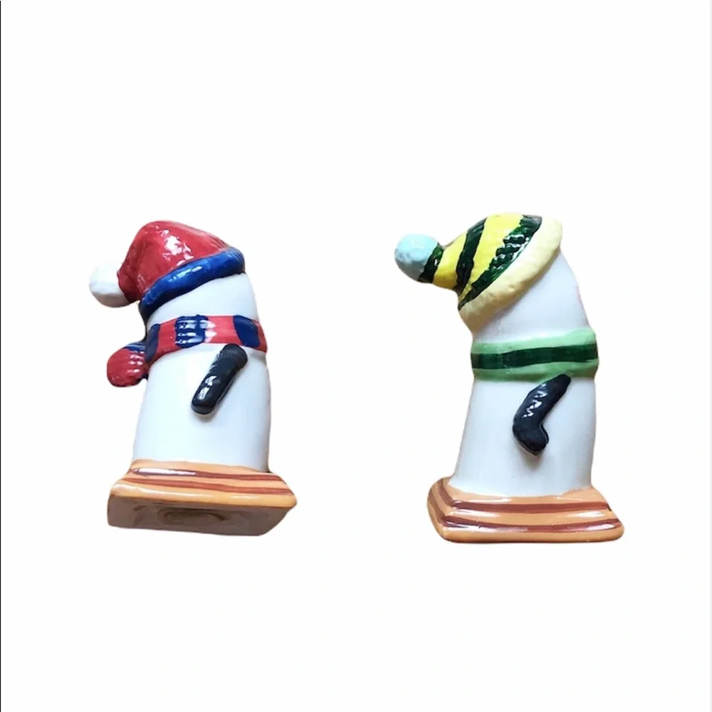 Vintage Cute Holiday Christmas Snowman Ceramic Salt & Pepper Shakers